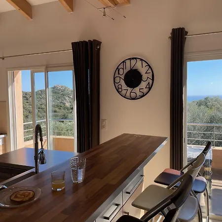 House With Sea View, Route De Palombaggia Βίλα
